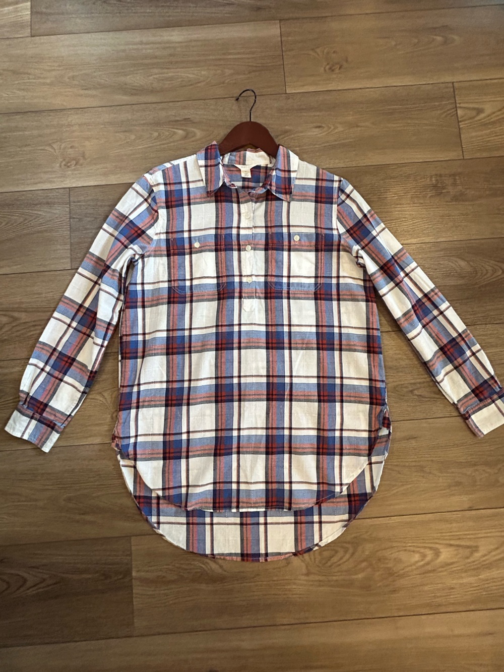 Caslon Plaid Button Down Shirt Womens Small Red Blue White Cotton Classic